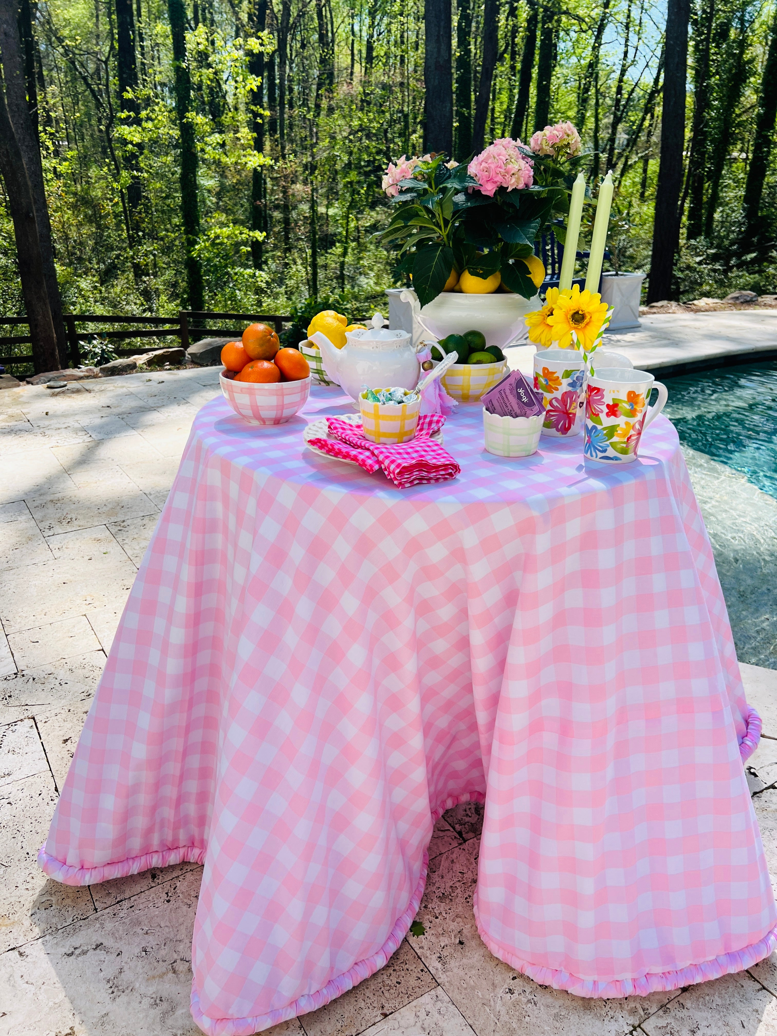 Custom 30" x 30" Table Skirt
